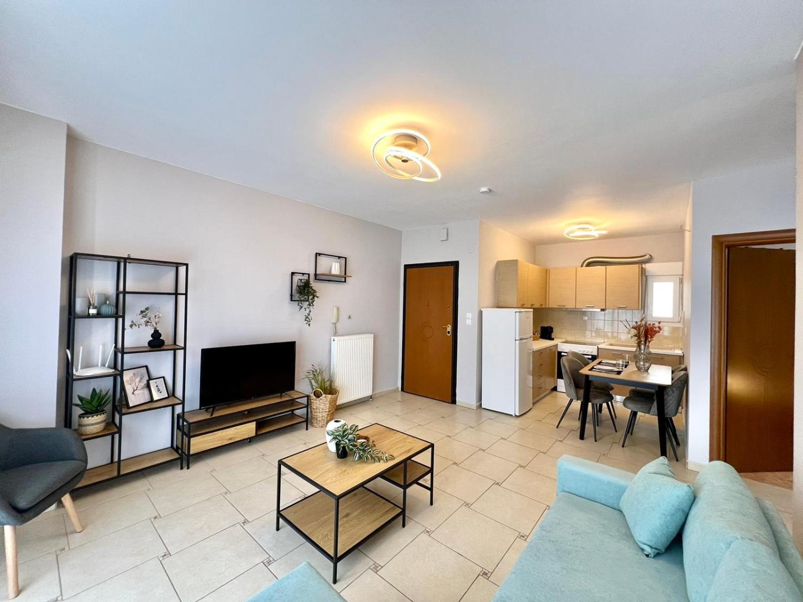 P Deluxe Suites Β4 เนอา มิคานิโอนา ภายนอก รูปภาพ