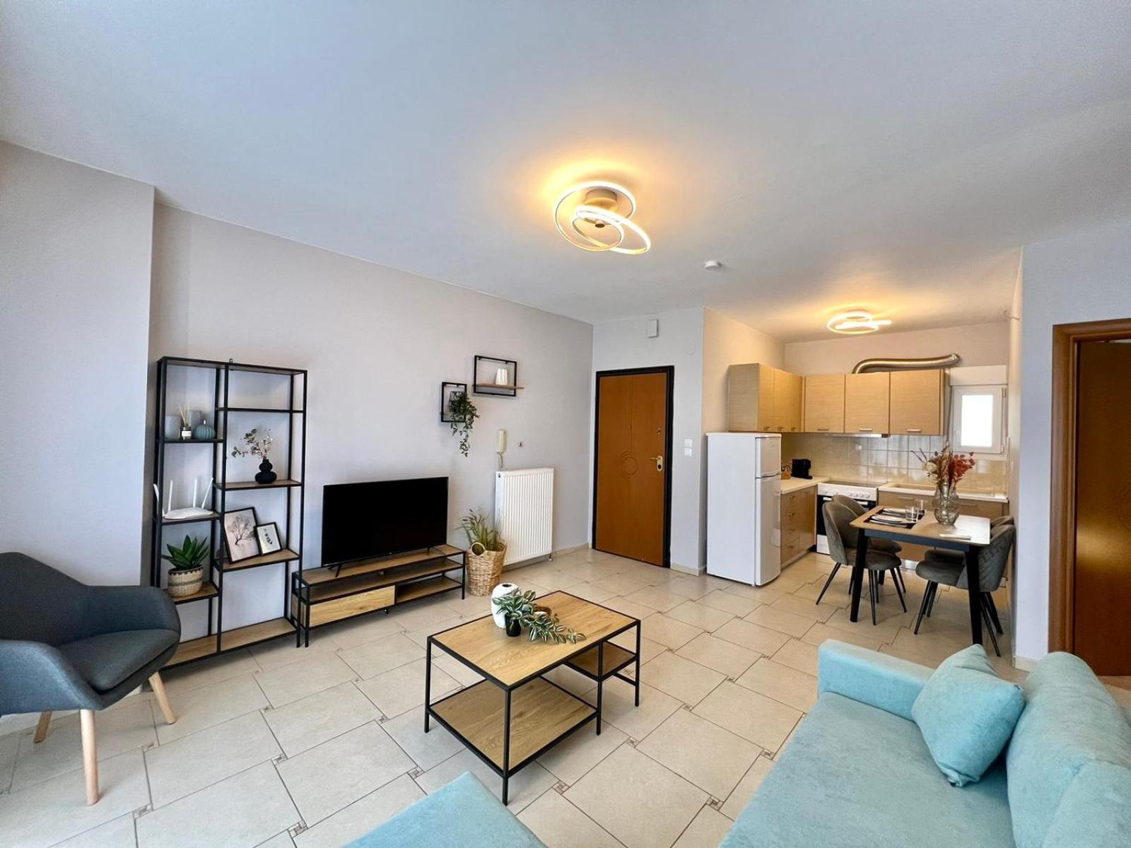 P Deluxe Suites Β4 เนอา มิคานิโอนา ภายนอก รูปภาพ